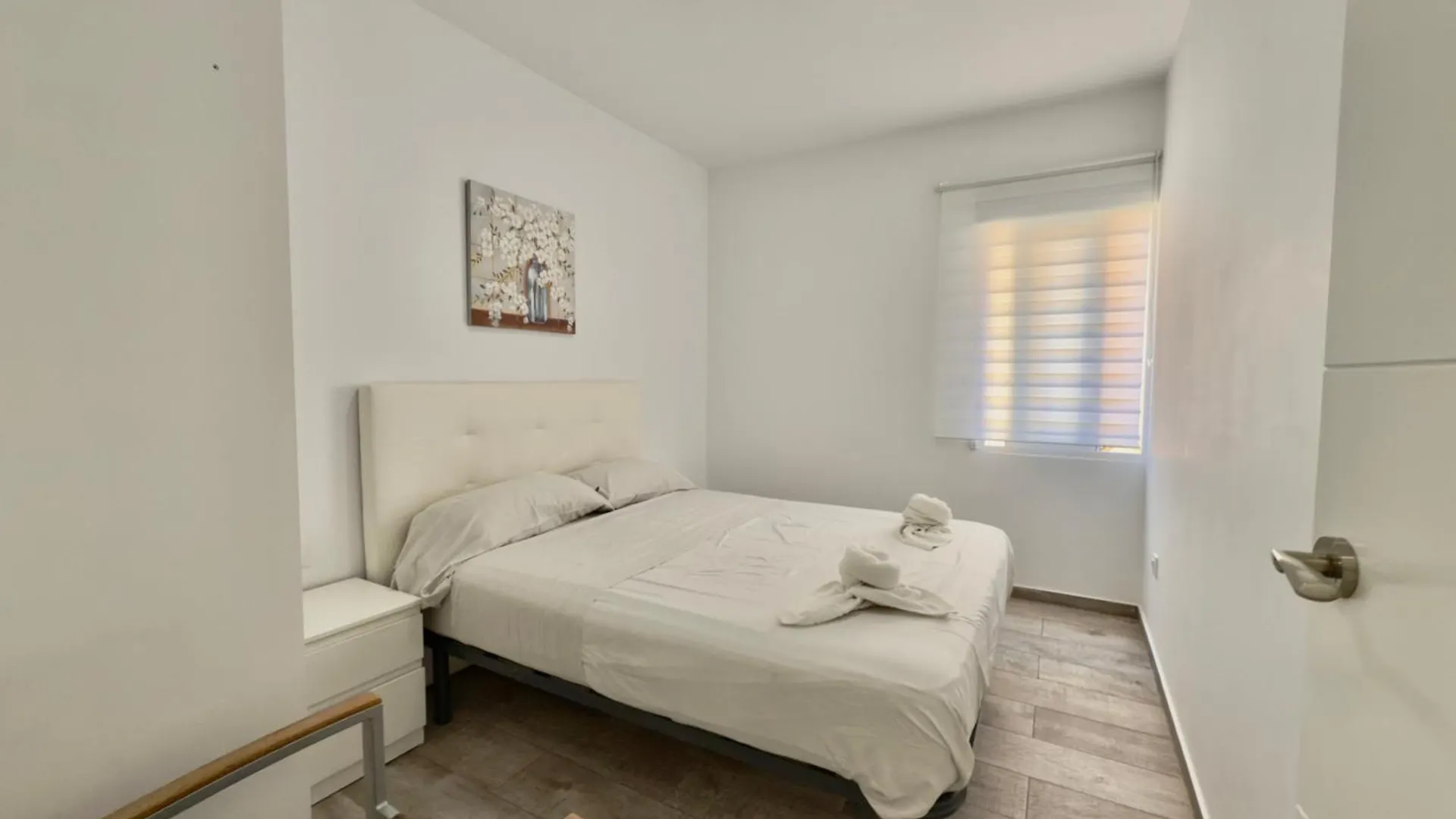 A6- Carihuela Los Nidos Beach 2 Hab, Wifi, Terraza 托雷莫利诺斯 0*,  西班牙
